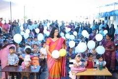 Freshers-Day-2024-25-Kids-with-Principal-Mam