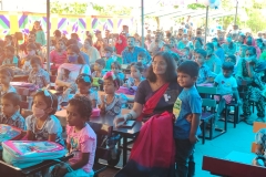 Freshers Day-2022-23- Principal mam with kids